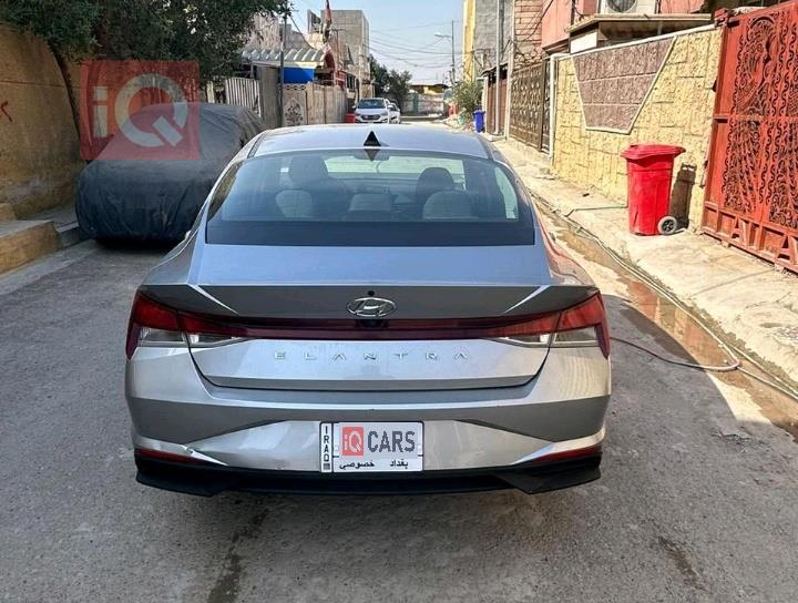 هیوندای ئەلەنترا